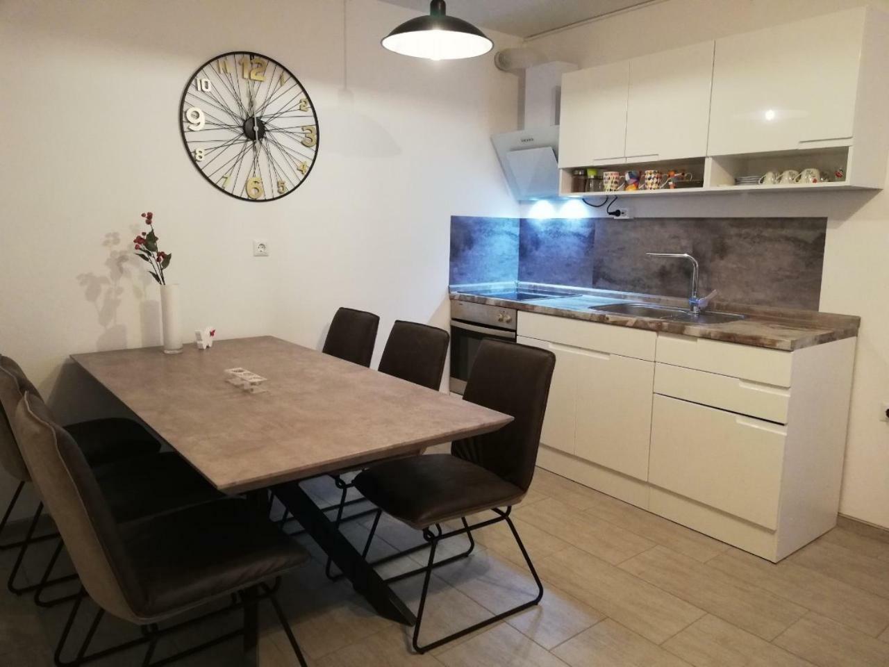 Apartma Stela In Terme Catez Чатеж-об-Саві Екстер'єр фото